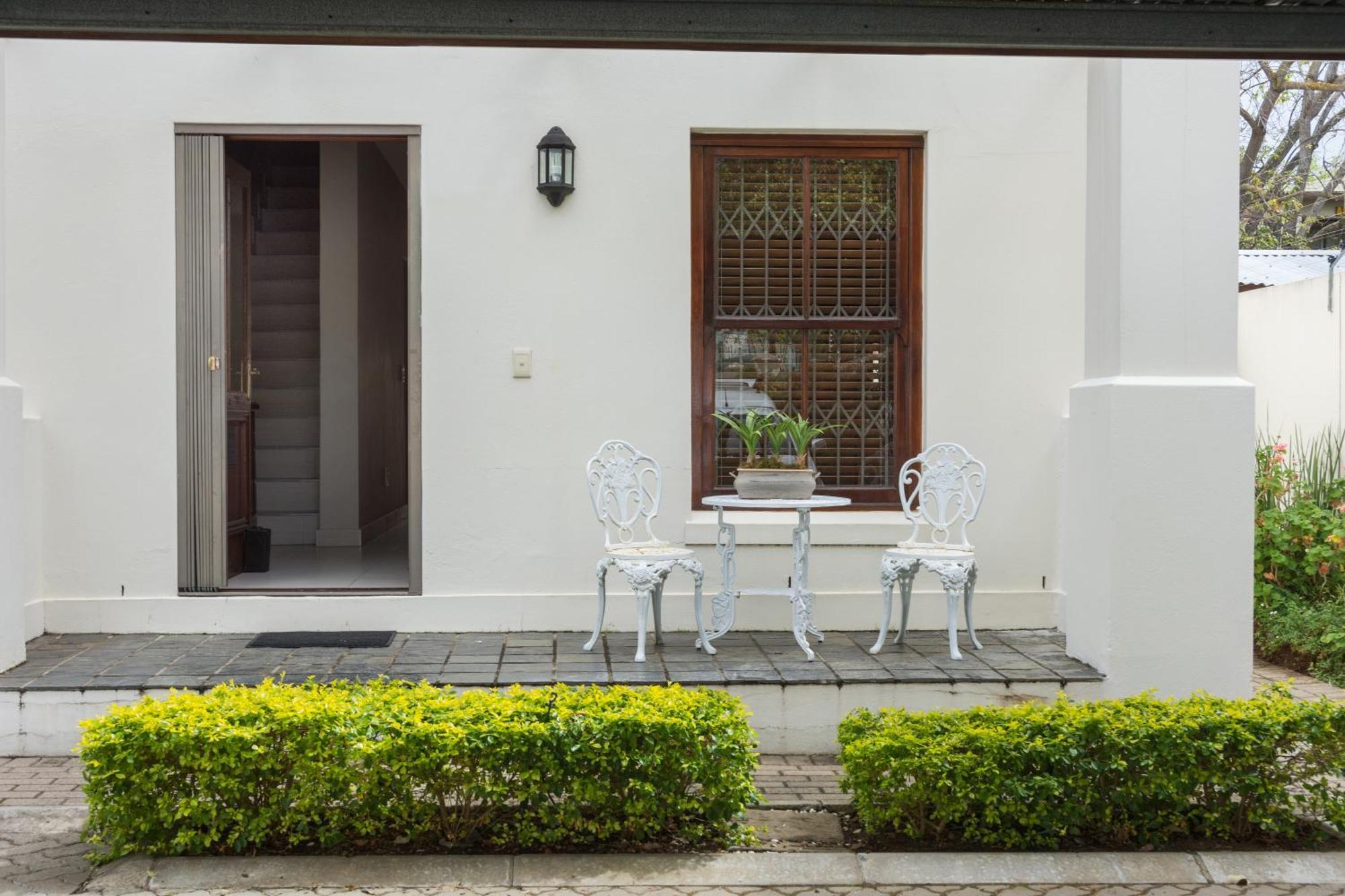 Avemore Mareba Court No 9 - Full Backup Power *
