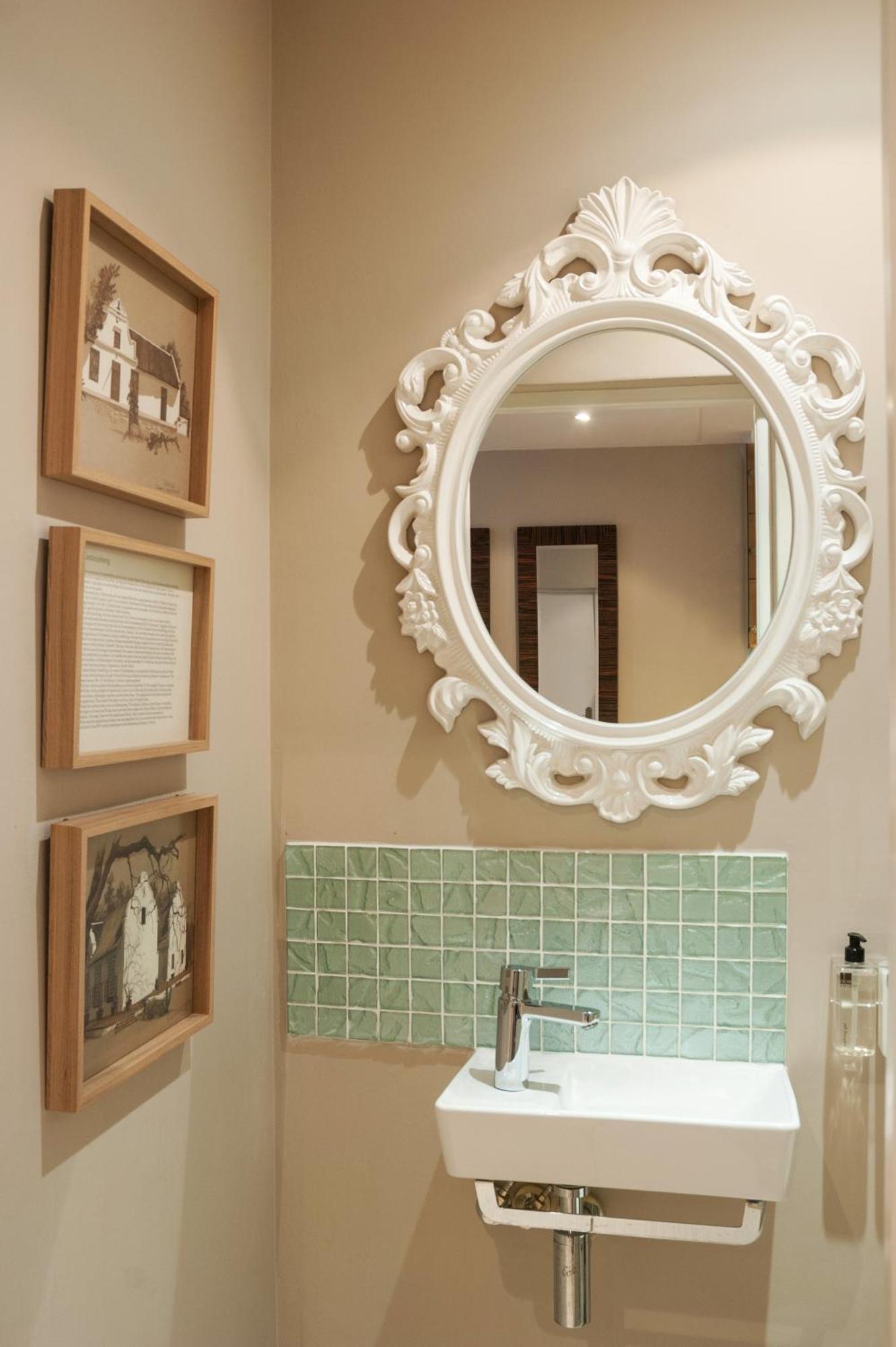 99m² 2 Slaapkamer, 2 Privé Badkamer In Appartement Stellenbosch