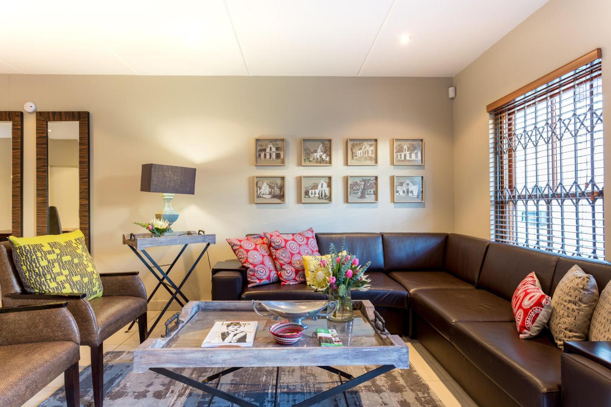 99m² 2 Slaapkamer, 2 Privé Badkamer In Stellenbosch