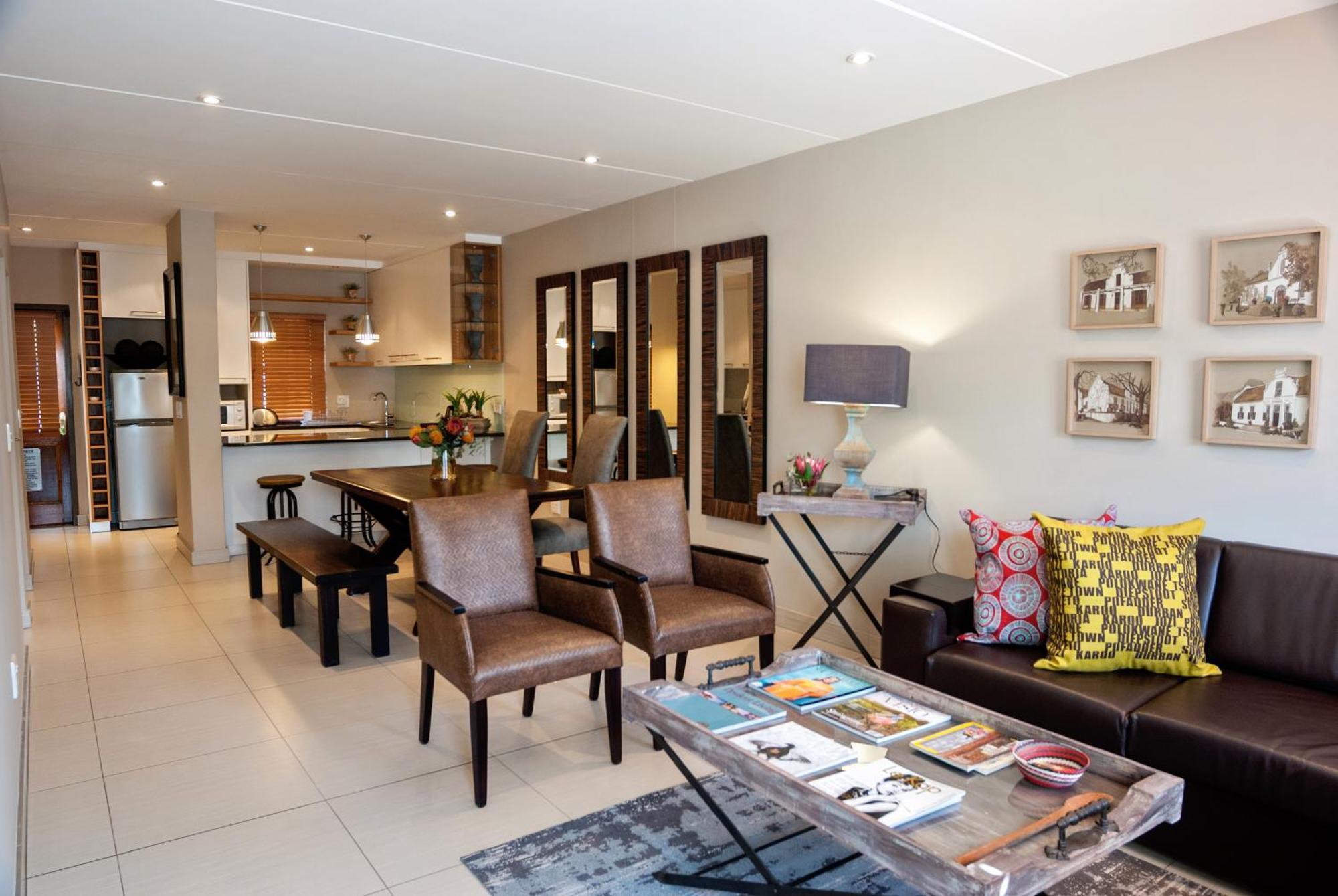 99m² 2 Slaapkamer, 2 Privé Badkamer In * Stellenbosch