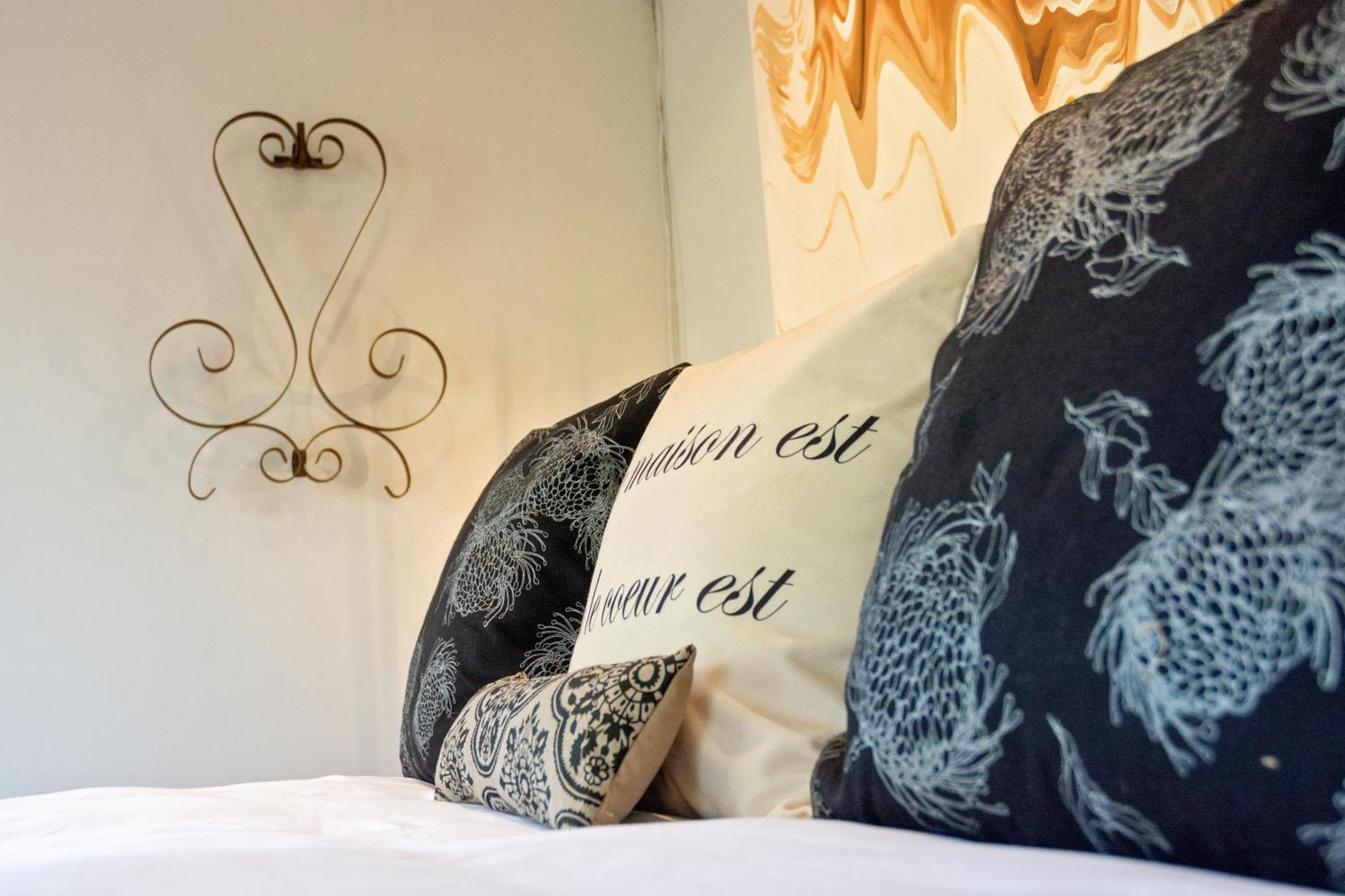 99m² 2 Slaapkamer, 2 Privé Badkamer In * Stellenbosch
